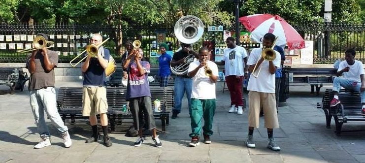 Músicos na rua em New Orleans