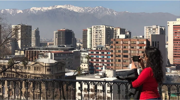 Amanda Sodré em Cerro Santa Lucía, no Chile.