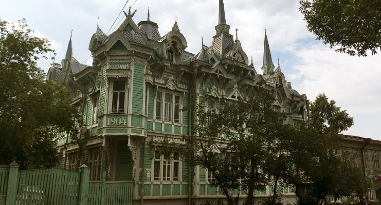 "Сasa Esmeralda" da Rua de Belinsky, em Tomsk.